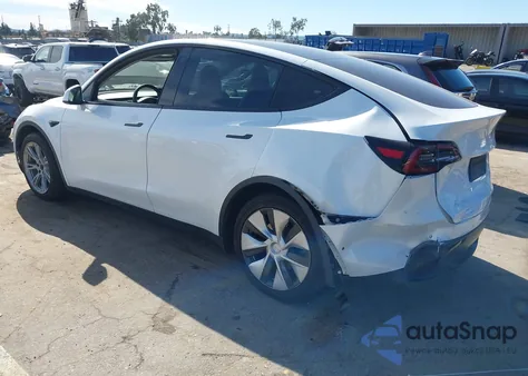 2021 Tesla Model Y Long Range Dual Motor All-Wheel Drive z USA, uszkodzony, nr VIN 5YJYGDEE9MF199888